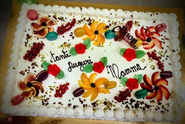 Torte matrimonio, anniversario, laurea, feste e compleanni.