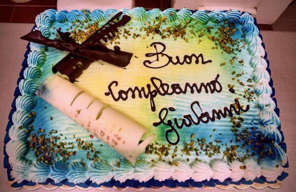 Torte matrimonio, anniversario, laurea, feste e compleanni. Torte matrimonio, anniversario, laurea, feste e compleanni. Torte matrimonio, anniversario, laurea, feste e compleanni.